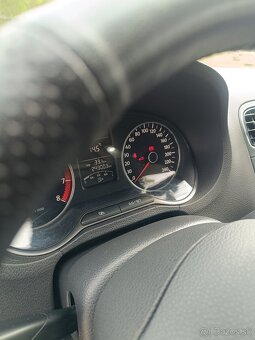 Predám VW polo 6R 2012 1.4 63kw - 11