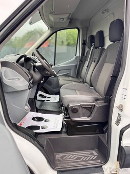 Ford Transit 2.2 3miestna - 11