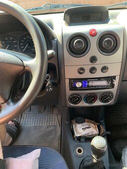 Peugeot Partner - 11