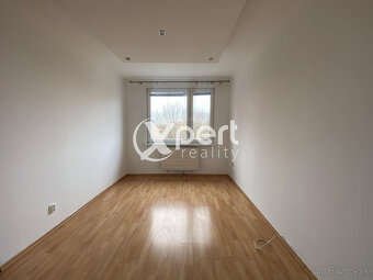 Na prenájom  3 izbový byt s balkónom  v centre mesta Dunajsk - 11