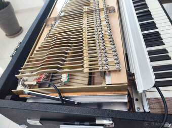 RHODES MARK II SeventyThree rok 1979 - 11