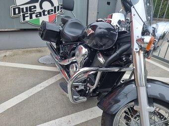 Kawasaki VN900 Classic - 11