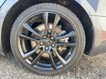 Tesla Model 3 Dual Motor - 11