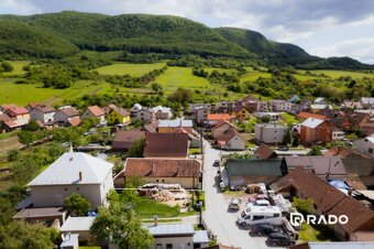 RADO | Na predaj rodinný dom v malebnej obci Omšenie - 11