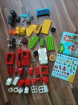 Lego Duplo hasičská stanica 10903 - 11
