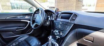 Opel Insignia 2.0 CDTI 118kw r.v.2009 - 11