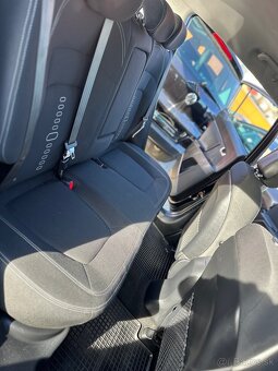 KIA SPORTAGE - 11