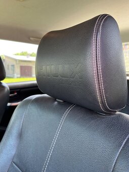 Toyota Hilux 3.0 D4D Invincible ,,REZERVOVANÁ,, - 11