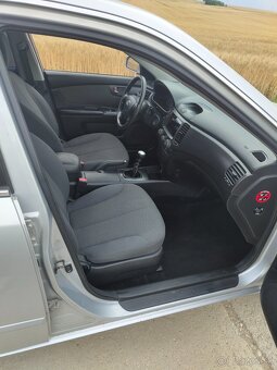Kia Magentis 2,0 CRDi - 11
