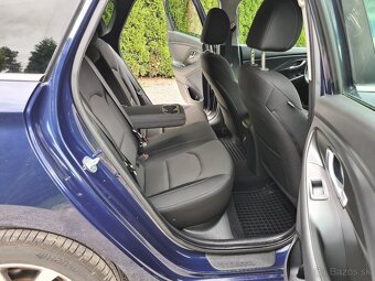 Hyundai i30 CW kombi 1.4.T-GDI.77500km - 11