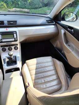 Volkswagen Passat - 11