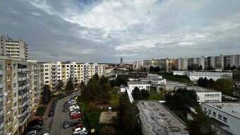 Moderne zrekonštruovaná garsónka v Hlohovci - 11