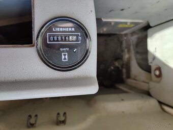 Pásový bagr LIEBHERR R924C HDSL - 11