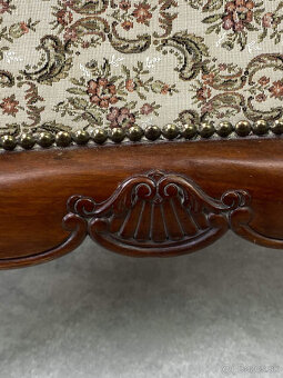 veľká starožitná pohovka s levími labami - 11