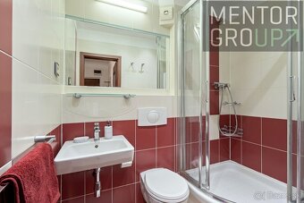 360° VR - Ponúkame na predaj pekný, 2i. byt v Starom Meste - - 11