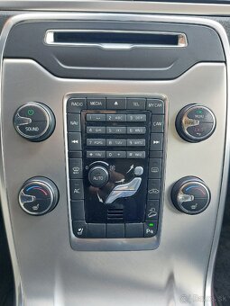 Volvo XC70 D4 AWD - 11