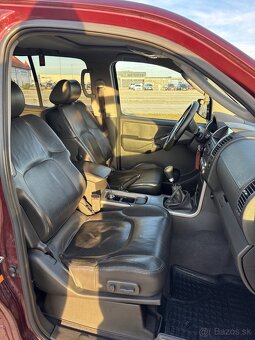 Nissan Pathfinder - 11