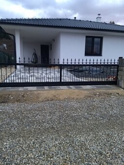 Kované brány, ploty a zábradlia. - 11