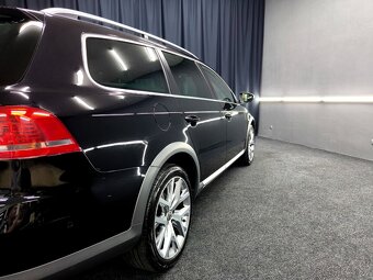 Volkswagen Passat Alltrack 2.0TDI 130kw DSG 4Motion - 11