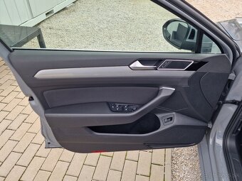 VOLKSWAGEN PASSAT VARIANT 2.0 TDI EVO BUSINESS DSG - 11