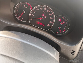 Suzuki SX4 4×4, 184 000km - 11