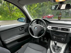 BMW e91 318d 2.0 diesel 90kw - 11