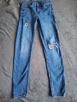 Balik damskeho oblecenia 34-36-38,rifle+tricka+nausnice - 11