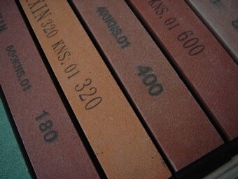 Špeciálne keramické brúsne kamene pre brúsne sady - 11