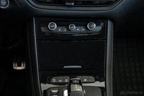 Opel Grandland GS PHEV 225k 4X2 AT8 REZERVOVANE - 11