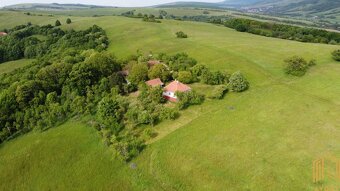 HOS. USADLOSŤ NA SAMOTE,POZEMOK 4.930m2,SOBOTIŠTE - JAVOREC - 11