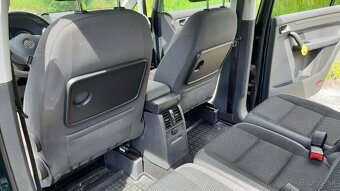 Predám volkswagen touran 2,0 TDI - 11