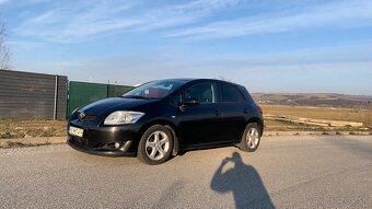 Toyota Auris 2.0 D-4D - 11