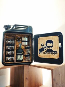 Kanister, minibar, barová skrinka - 11