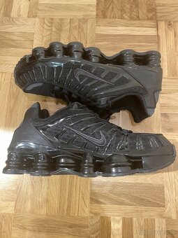 NIKE SHOX - 11