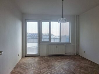 PREDAJ - 2-izbový byt s troma balkónmi - Nitra, Centrum - 11
