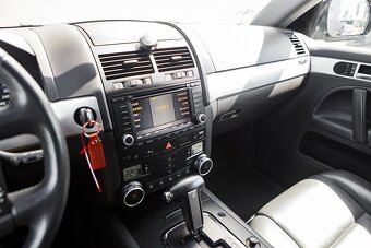 Volkswagen Touareg 3.0 TDI V6 165kW Tiptronic DPF 06/2006 - 11