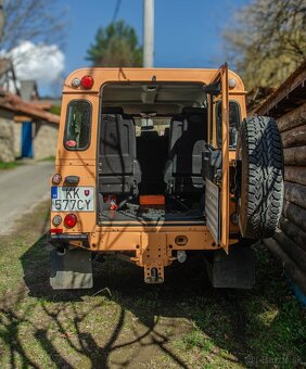 Na predaj: Land Rover Defender 110 (2007) - 11