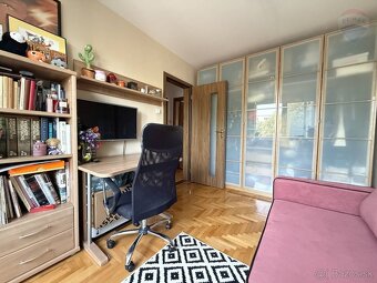 PRENÁJOM: 4IZBOVÝ BYT, DUNAJSKÁ STREDA - NÁM. SNP - 11