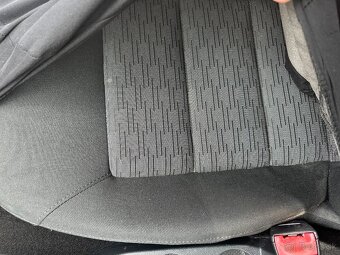 Škoda Octavia Combi 1.6 TDI CR Ambiente - 11