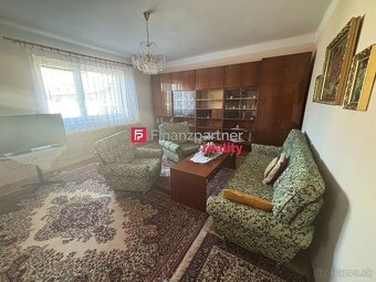 Na predaj ponúkame rodinný dom s veľkým potenciálom, len na  - 11