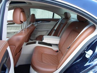 Mercedes-Benz CLS Kupé 400 4x4 245kW automat,F1,360°kamera, - 11