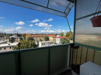 Na predaj 4-izbový byt s balkónom - 11