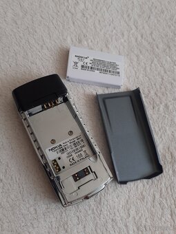 NOKIA 8850 - 11