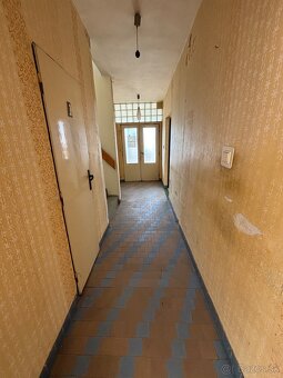 Na predaj 5 izb. rodinný dom Hlohovec-Nová Štvrť - 11