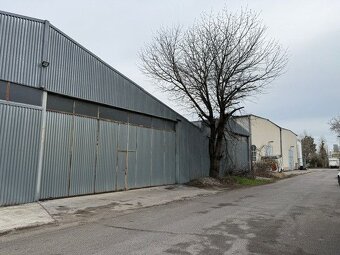 ZNÍŽENÁ CENA Predaj haly na Skladovej ulici v Trnave - Skve - 11