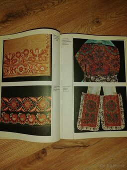 Kniha-Slovenské výšivky. - 11