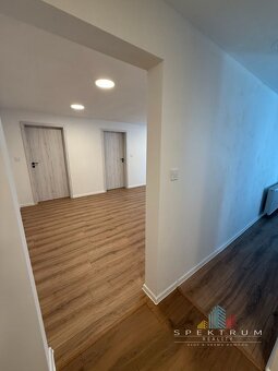 SPEKTRUM REALITY- Na PREDAJ 3 -izbový byt, 63.3 m2 s balkóno - 11