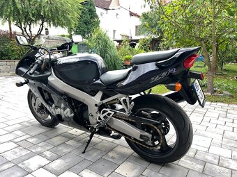 Kawasaki zx7r ( barva mica ) cz tp - 11