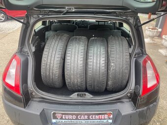 Renault Megane 1.5 dCi Dynamique Confort - 11