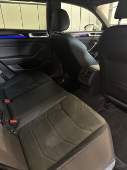 VW Arteon SB R 2.0TSI 235kw 4motion 2023 Virtual/Ťažné/Keyle - 11